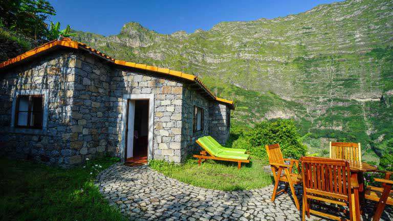 Kopp Tours | Aldeia Manga Eco Lodges